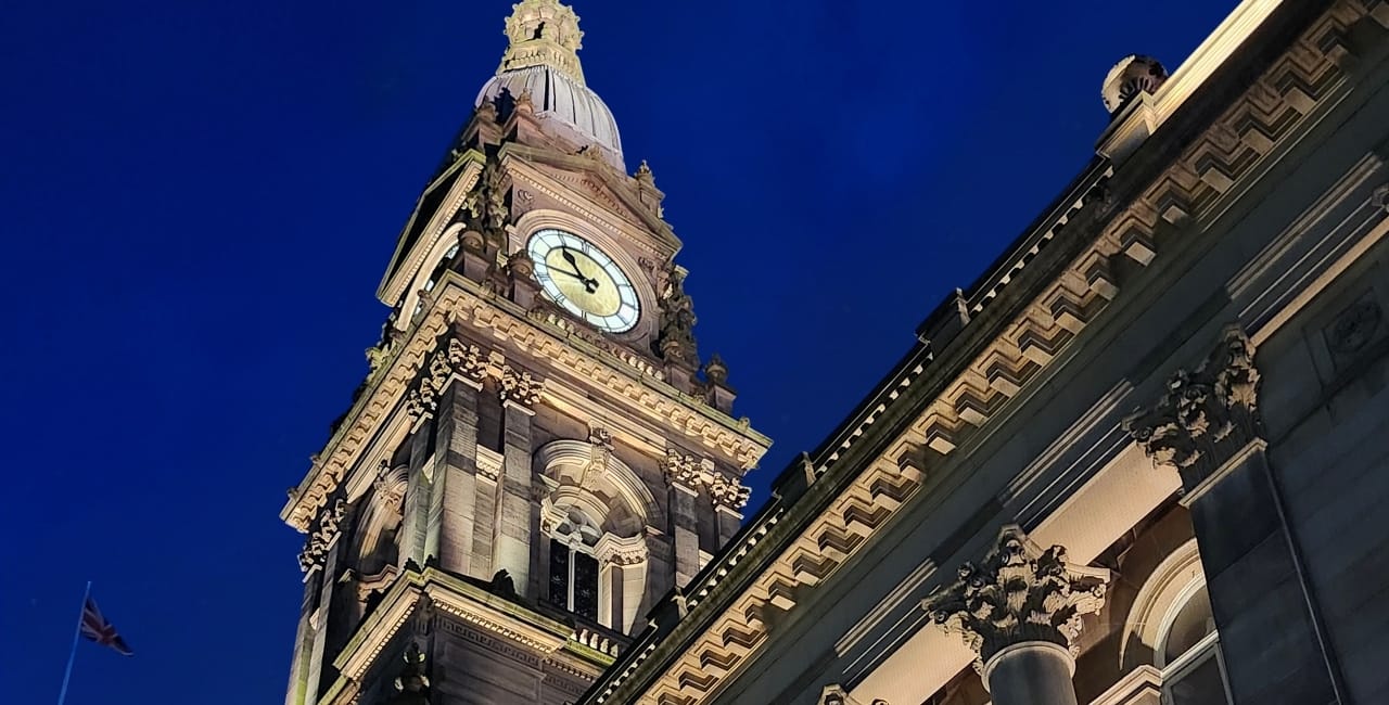 Bolton Town Hall Façade Architectural Lighting (2)