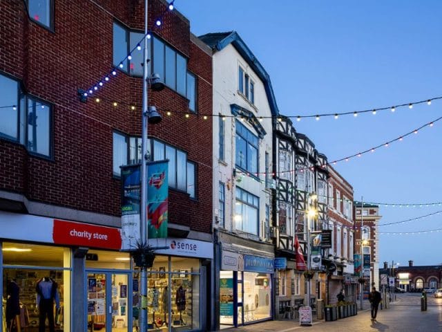 Grimsby Catenary Lighting