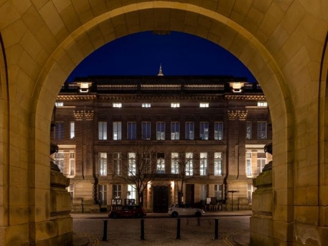 bolton town hall façade lighting (5)